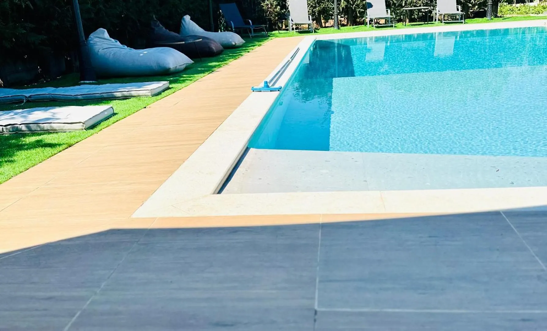Villa Siena Kamez 0*,  Albania